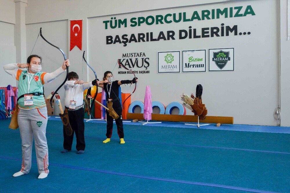 Konya'da Türk Okçuluğu Kış Turnuvası başladı