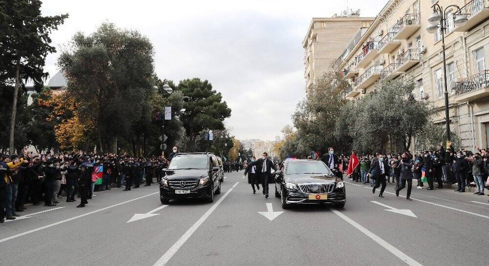 Azerbaycan halkından Cumhurbaşkanı Erdoğan ve Türkiye'ye sevgi seli