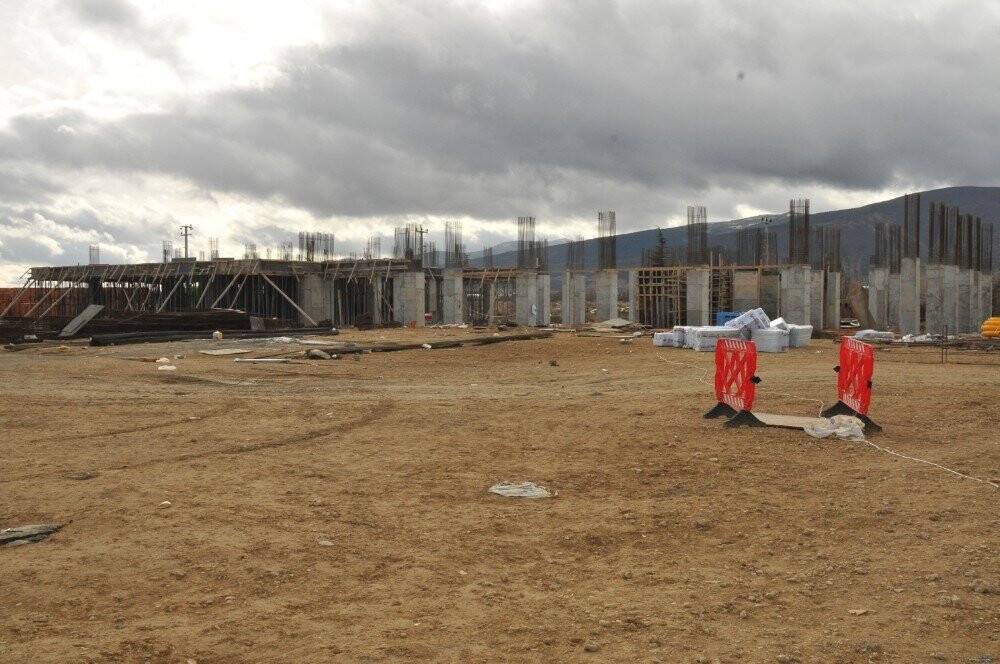 Akşehir’de yeni otogar inşaatı hızla yükseliyor