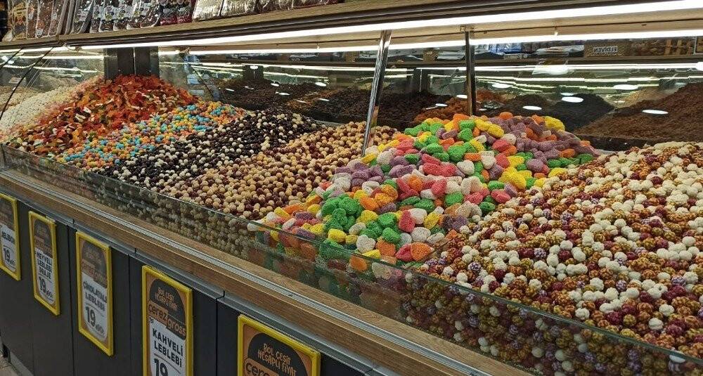 Sokağa çıkma kısıtlamaları kuruyemişe olan talebi artırdı