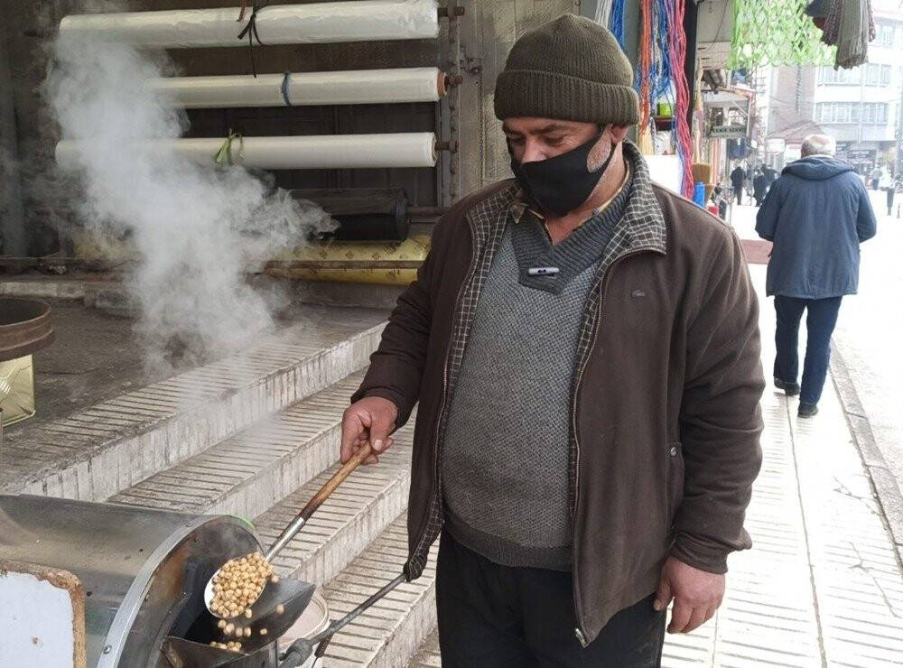 Sokağa çıkma kısıtlamaları kuruyemişe olan talebi artırdı