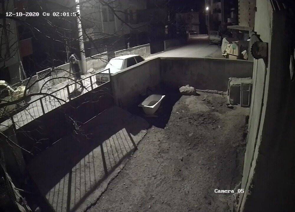 Sokağa çıkma kısıtlamasında motosiklet hırsızlığı