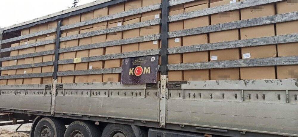 Konya’da 9 ton 230 kilogram kaçak tütün ele geçirildi