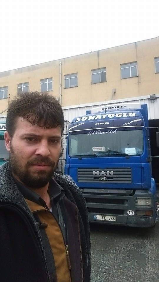 Konya'da devrilerek bariyerlere saplanan tırın sürücüsü toprağa verildi