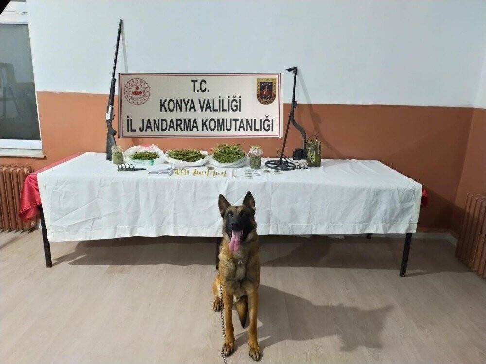 Konya’da 848 gram esrar ele geçirildi