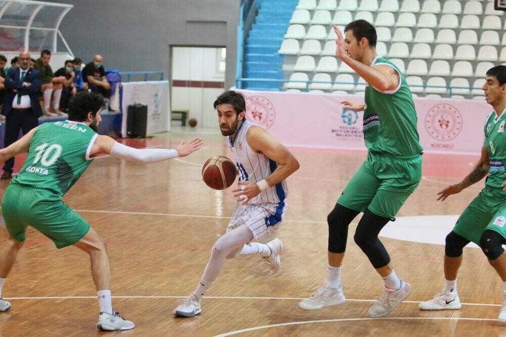 Kocaeli Büyükşehir Belediyesi Kağıtspor: 73 - Büyükşehir Hastanesi Konyaspor Basketbol: 71