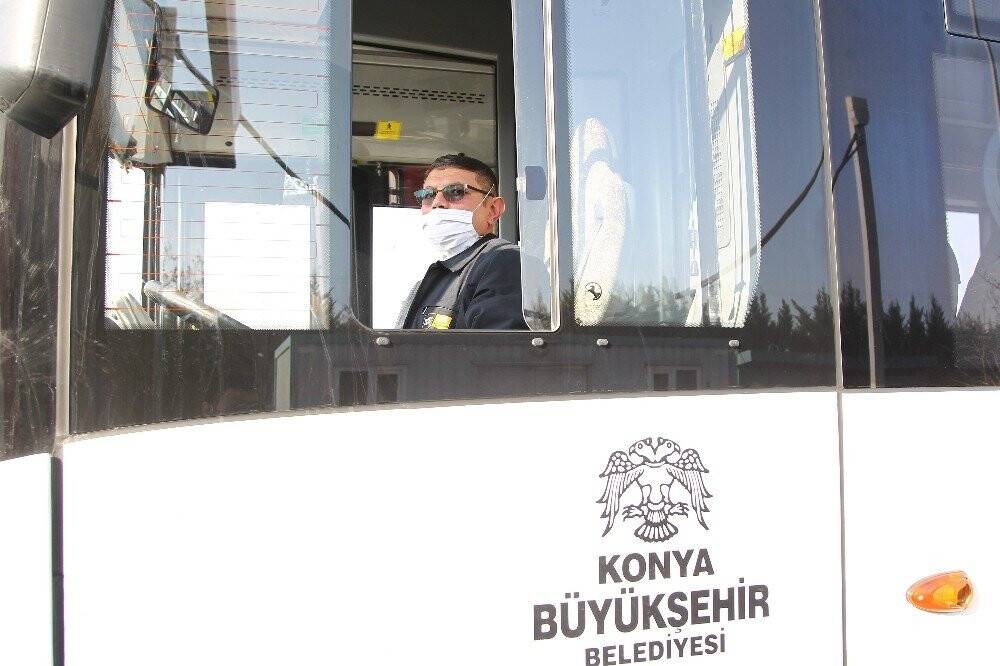 Konya'da otobüs şoförü fenalaşan yolcuyu hastaneye yetiştirdi