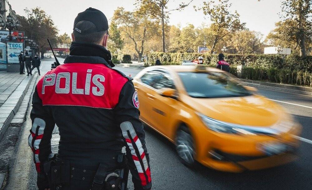 Hafta sonu kısıtlamalara uymayan 40 bin 591 kişiye işlem uygulandı