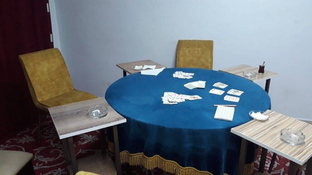 Kumar oynarken yakalanan 22 kişiye 26 bin TL para cezası uygulandı