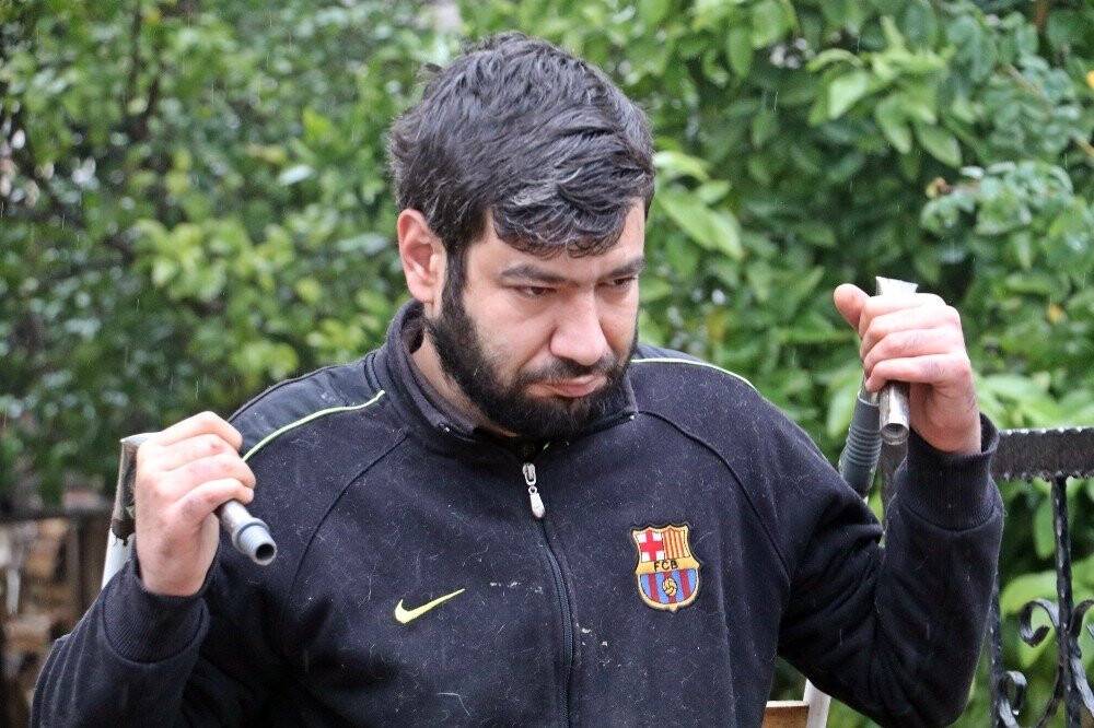 Çöp konteynerlerinden plastik toplayarak hazırlandığı KPSS’de Türkiye 25’incisi oldu