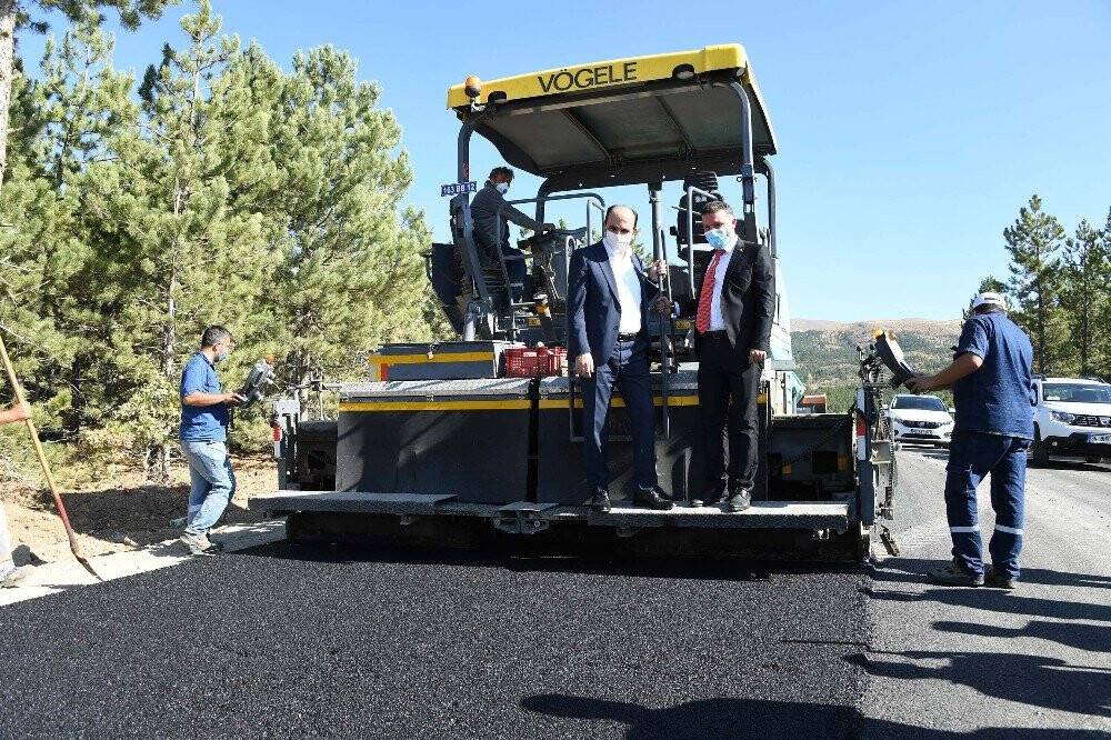 Konya'nın ilçelerine 2020'de 380 kilometre yol yapıldı