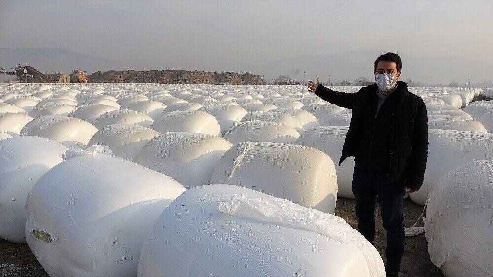 Dev kar taneleri gibi, görenleri şaşırtıyor