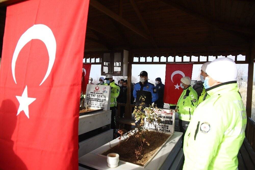 Şehit Fethi Sekin, şehadetinin 4. yılında kabri başında anıldı