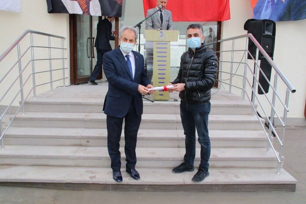 Konya'da Dudu Kadın Çarşısı’nın ilk tapuları verildi