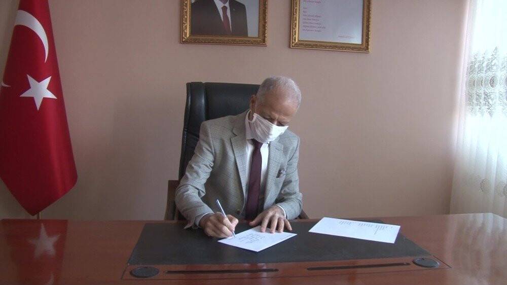 Kılıçdaroğlu’na kızdı 7 maaşını bağışladı