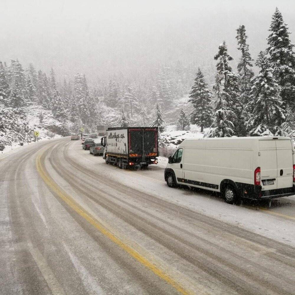 Antalya-Konya karayolunda feci kaza: 2 ölü, 5 yaralı