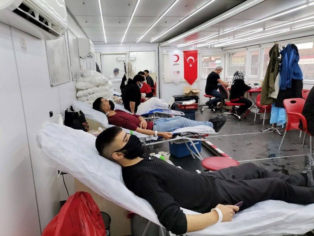 Kızılay Kulu’da 380 ünite kan aldı