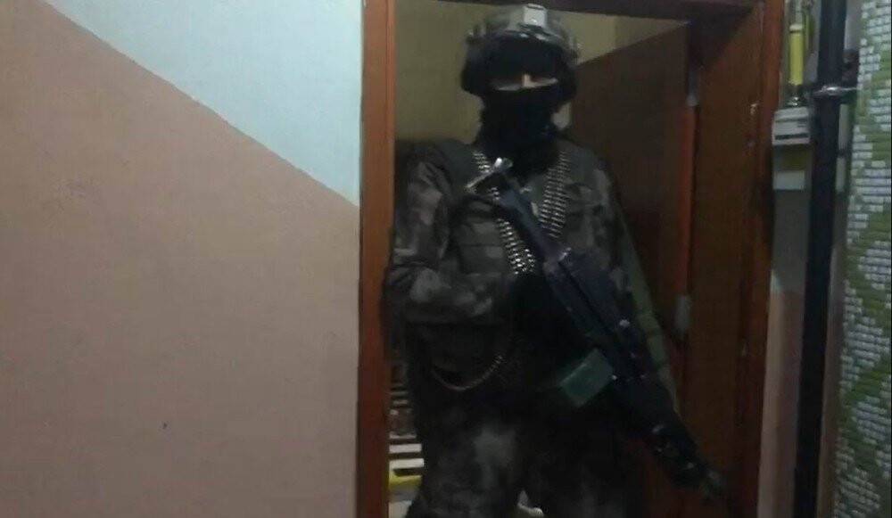 Karaman’da 300 polisin katılımıyla uyuşturucu operasyonu!