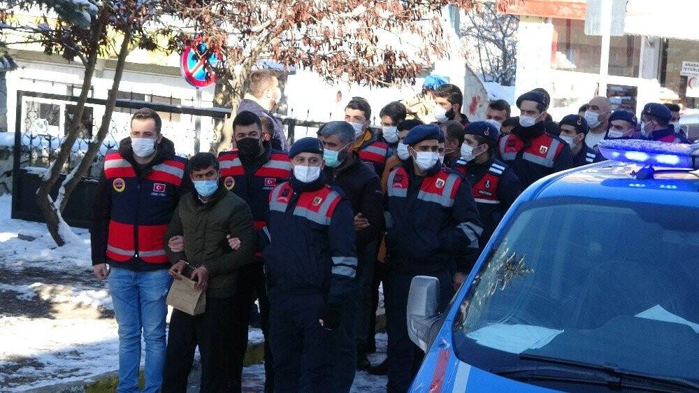 20 milyonluk kablo hırsızlığına jandarma operasyonu