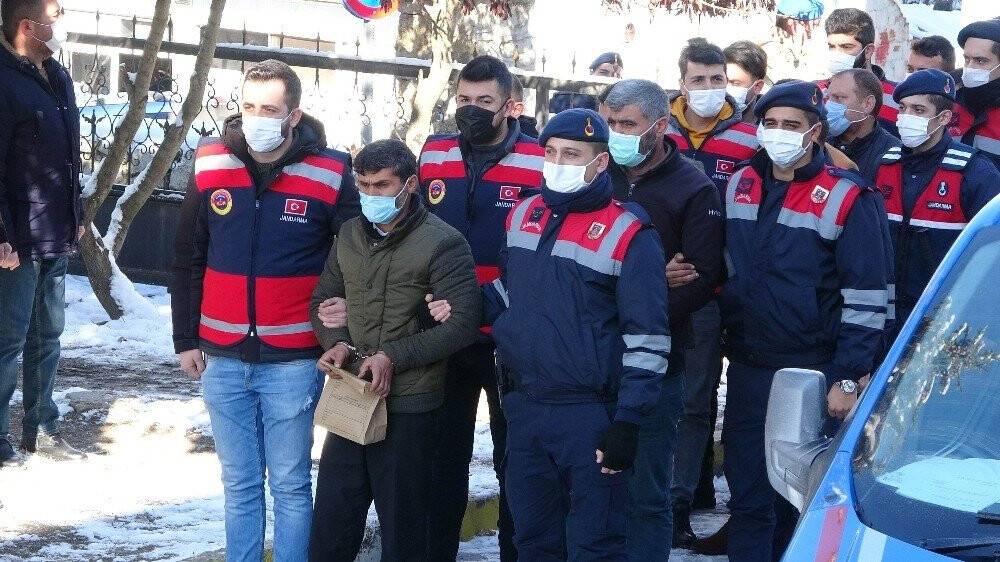 20 milyonluk kablo hırsızlığına jandarma operasyonu