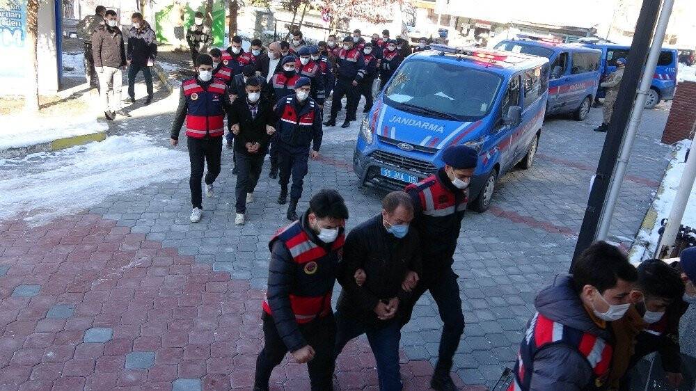 20 milyonluk kablo hırsızlığına jandarma operasyonu