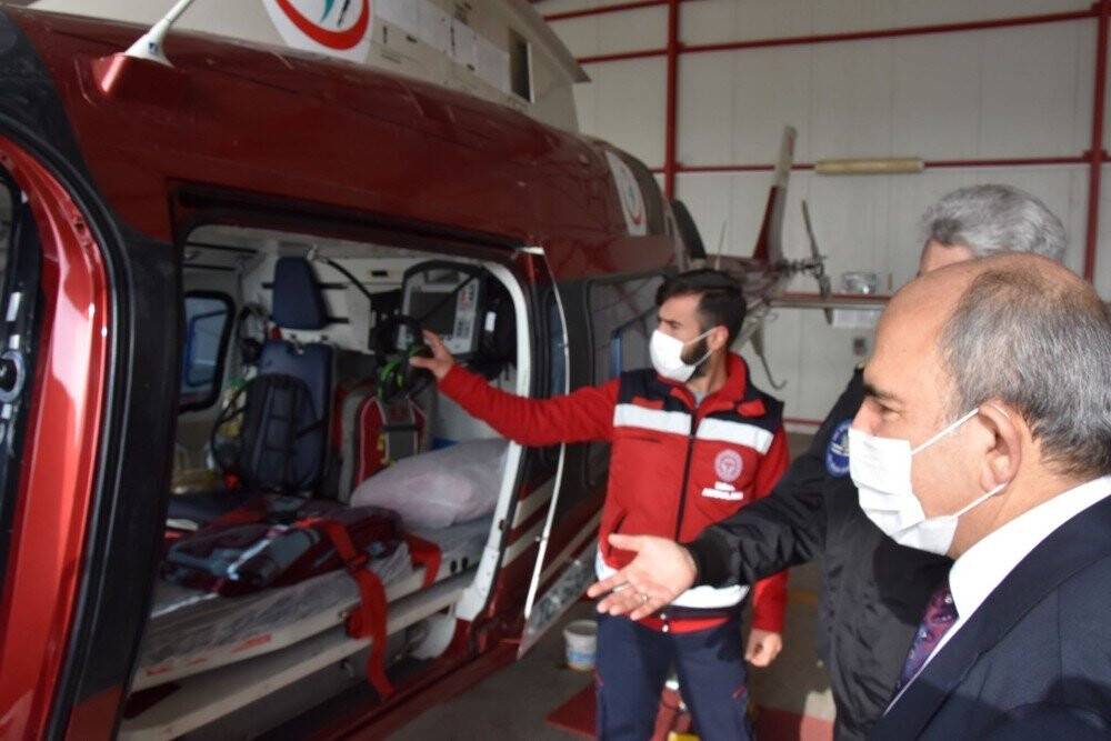 Sağlığın havadaki kahramanları: Helikopter ambulanstan 10 yılda 2 bin 500 acil uçuş