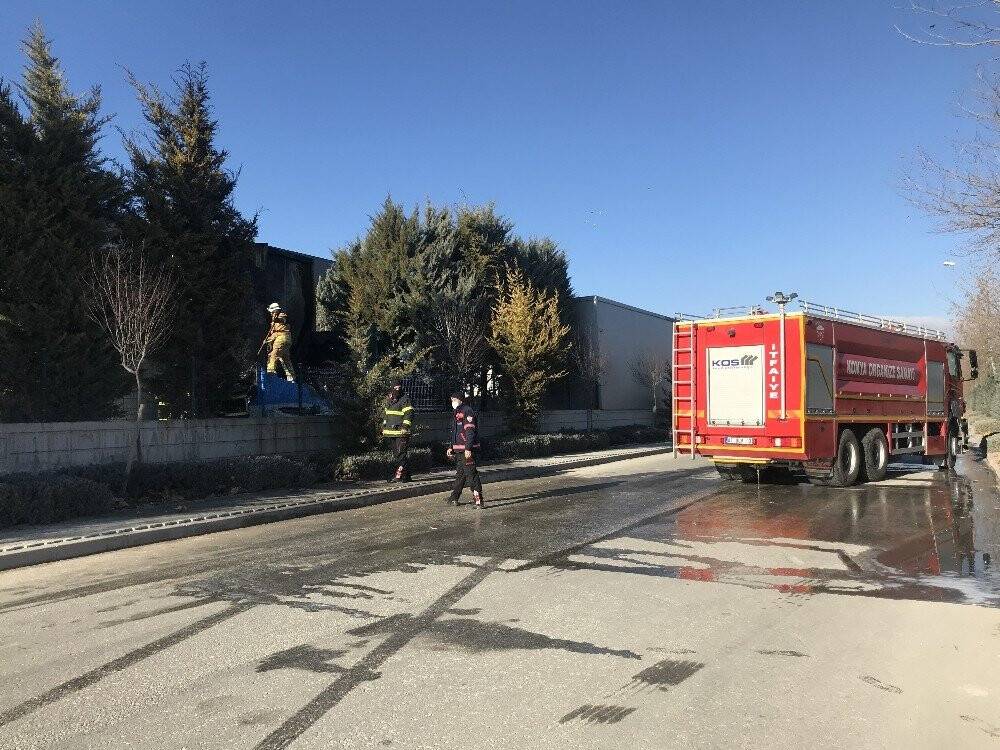 Konya'da fabrikada korkutan yangın!