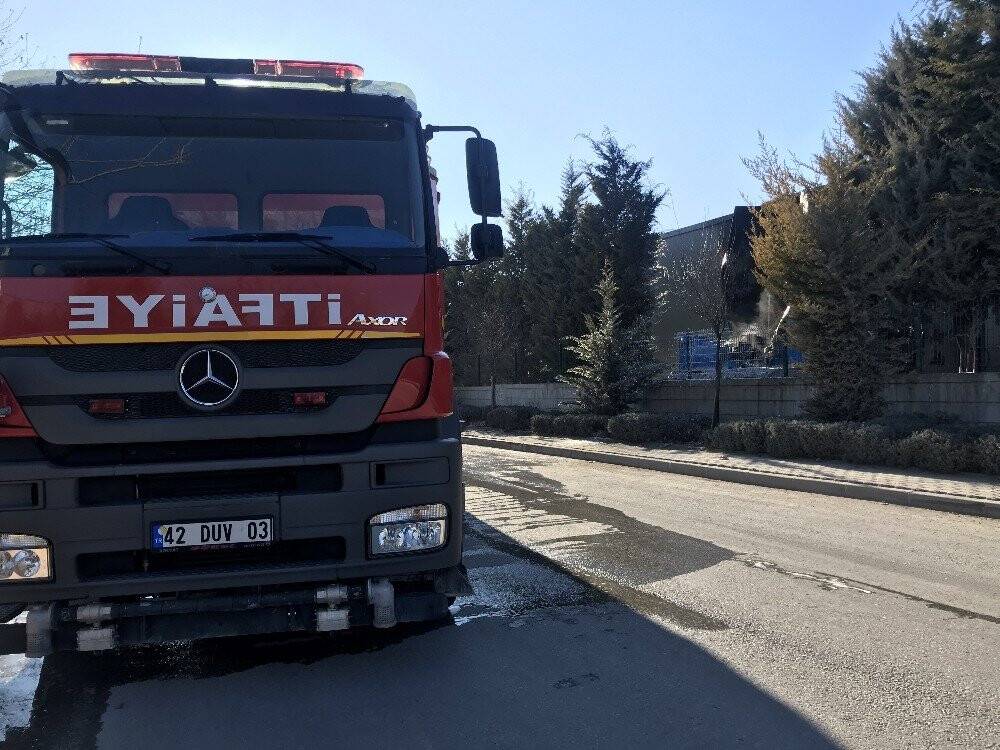 Konya'da fabrikada korkutan yangın!