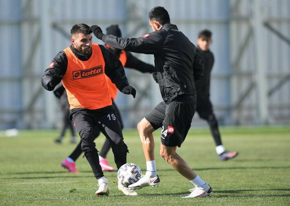 Konyaspor’da Antalyaspor maçı hazırlıkları başladı