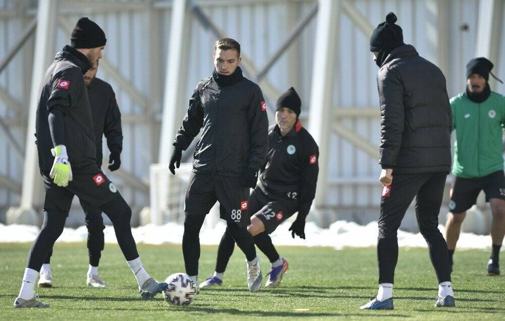 Konyaspor’da Antalyaspor maçı hazırlıkları başladı