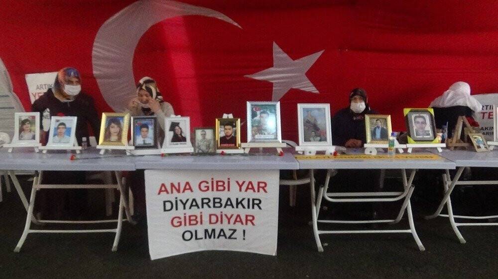 Evlat nöbetindeki aileler eylemlerini kararlı bir şekilde sürdürüyor