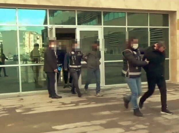 Konya’dan Antalya’ya götürülen yasadışı silah ticaretine operasyon: 3 tutuklama