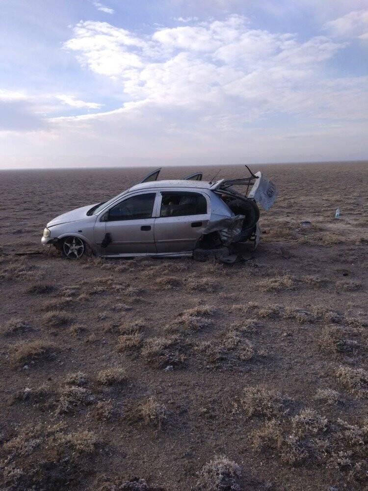 Konya'da kaza! Kontrolden çıkan otomobil tarlaya uçtu