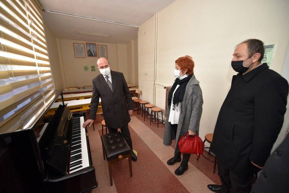 Başkan Pekyatırmacı’dan okul ziyaretleri