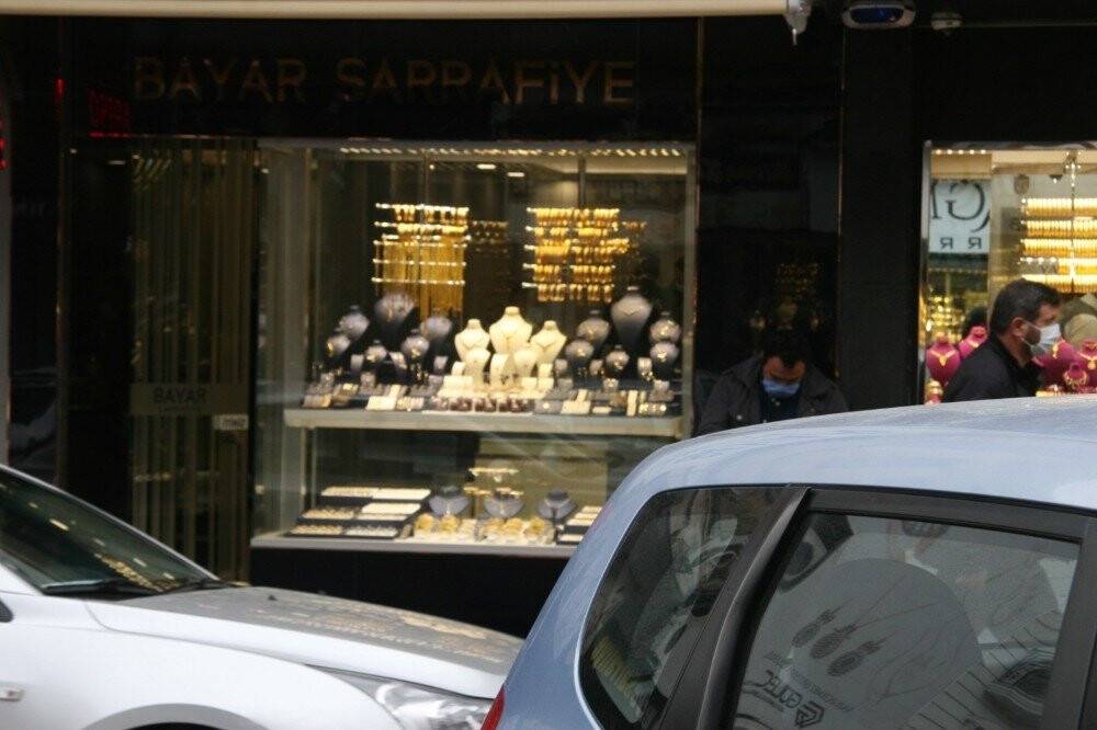 Konya ve Afyonkarahisar'da kuyumculara dadanan hırsızlar yakalandı