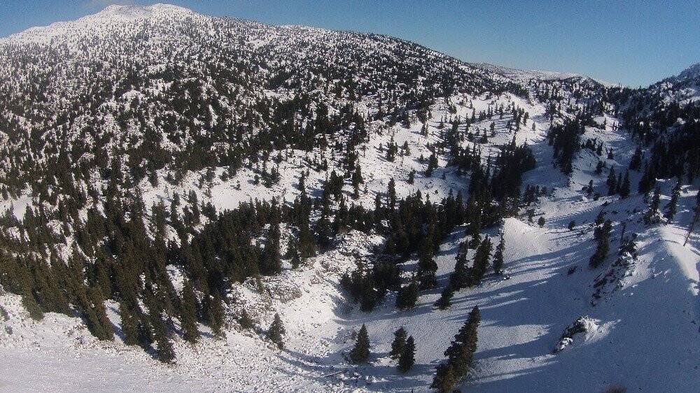 Karla buluşan Antalya-Konya karayolunda  kartpostallık görüntüler