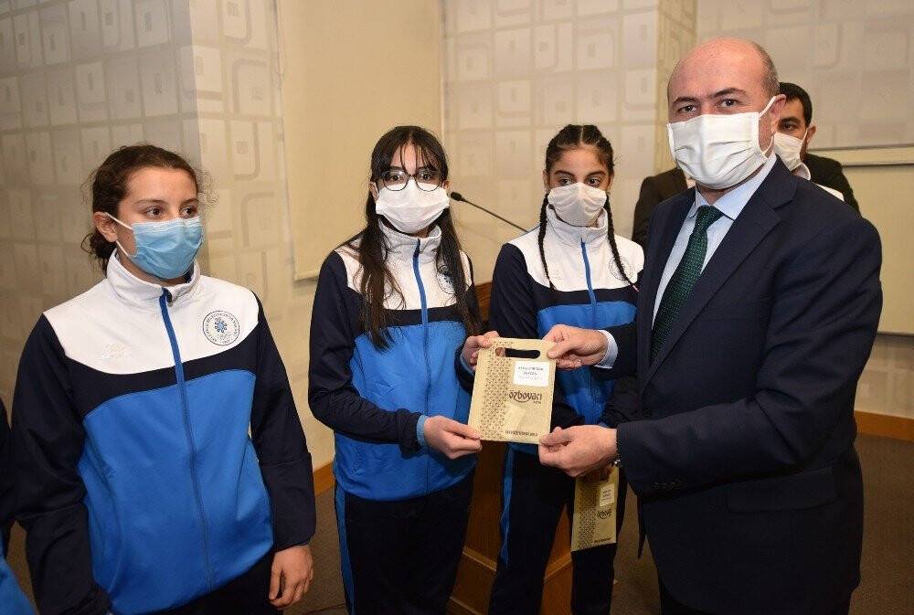 Selçuklu Belediyesi’nden başarılı sporculara ödül