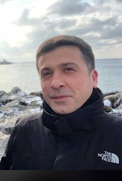 Kalp krizi geçirerek hayatını kaybeden emniyet amiri, Konya'da toprağa verildi