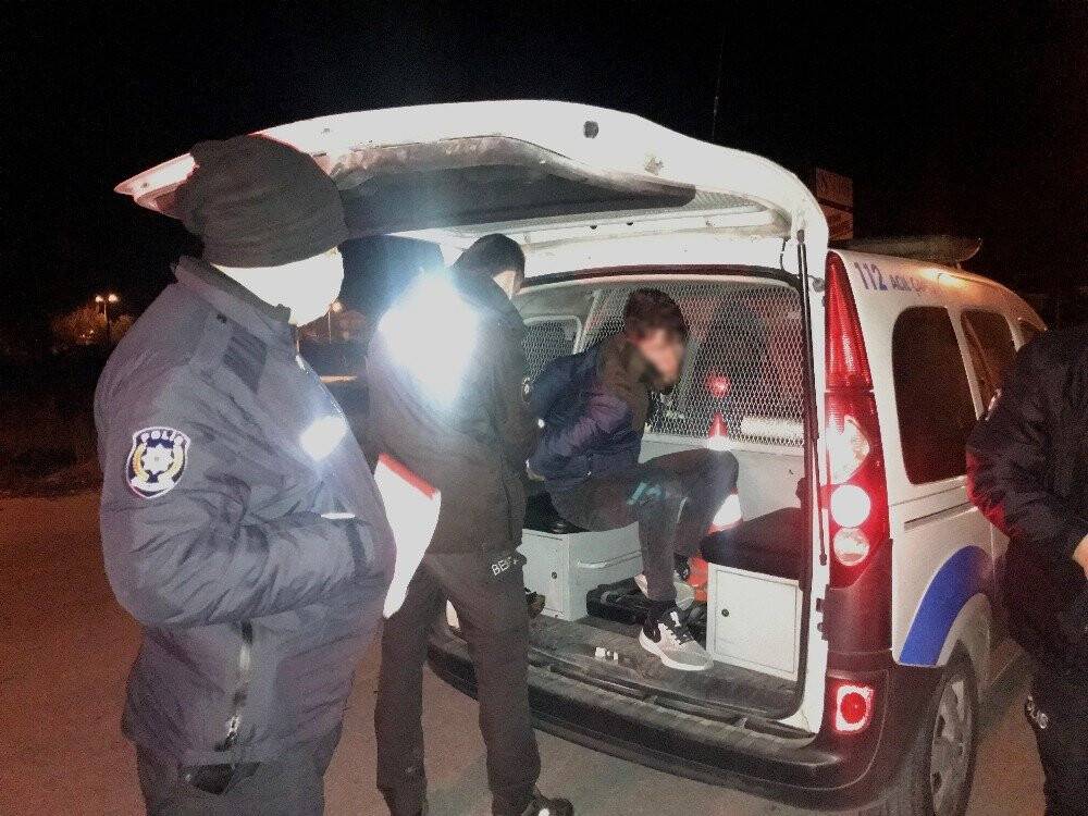 Konya’da kısıtlamada yakalanan hırsızlık şüphelisi kendini böyle savundu! 'Gözünle gördün mü çaldığımı'