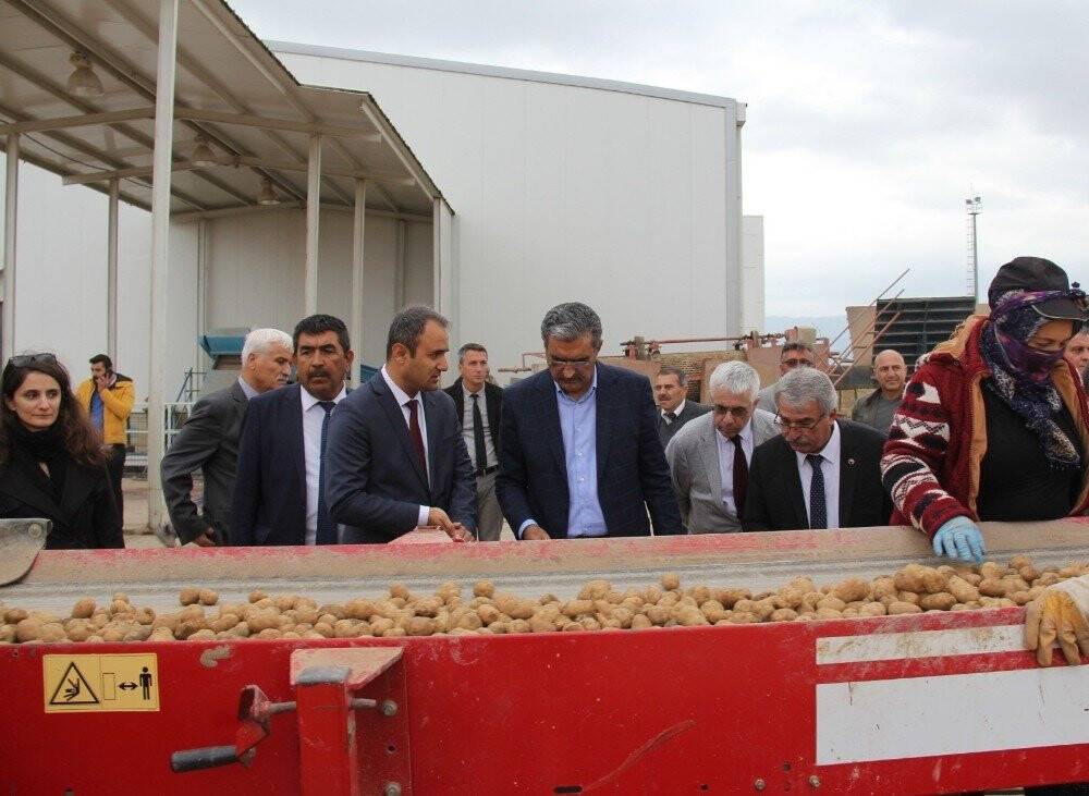 Konya Şeker Seydibey Tesislerini kurdu hem üretici kazandı hem de ülke kazandı