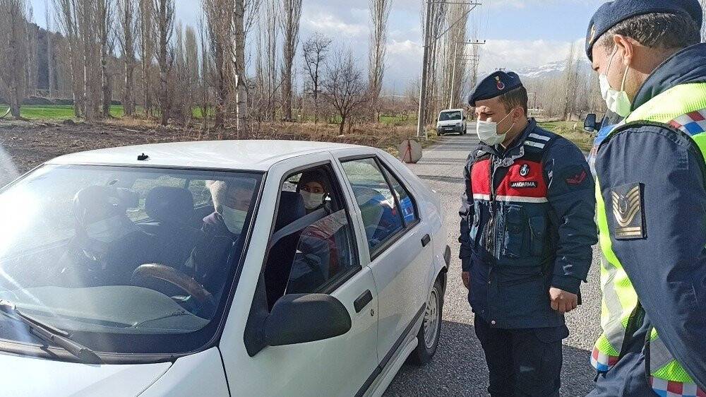 Konya’da bir mahalleye mutasyonlu virüs karantinası