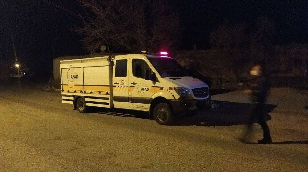 Konya’daki depremde birkaç evde küçük çatlak var