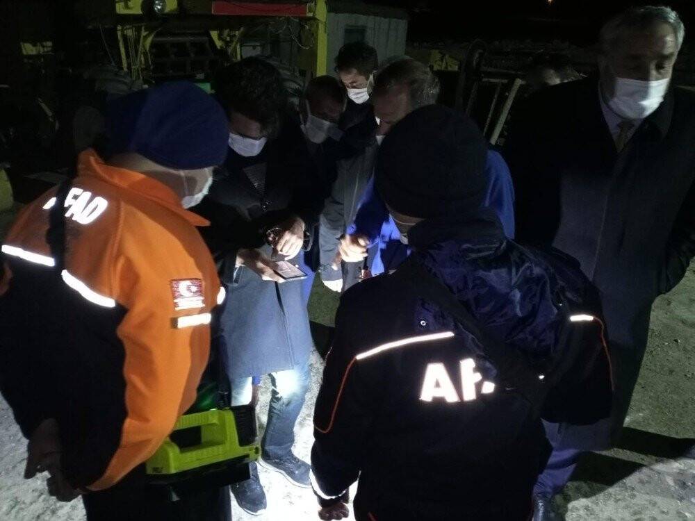 Konya’daki depremde birkaç evde küçük çatlak var