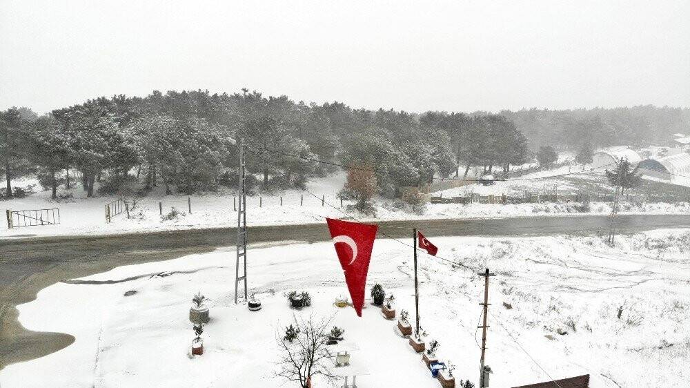 İstanbul beyaza büründü