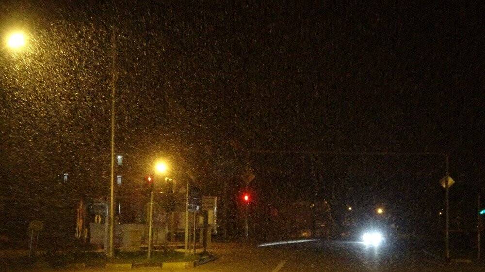 Antalya’ya 5 yıl aradan sonra kar yağdı