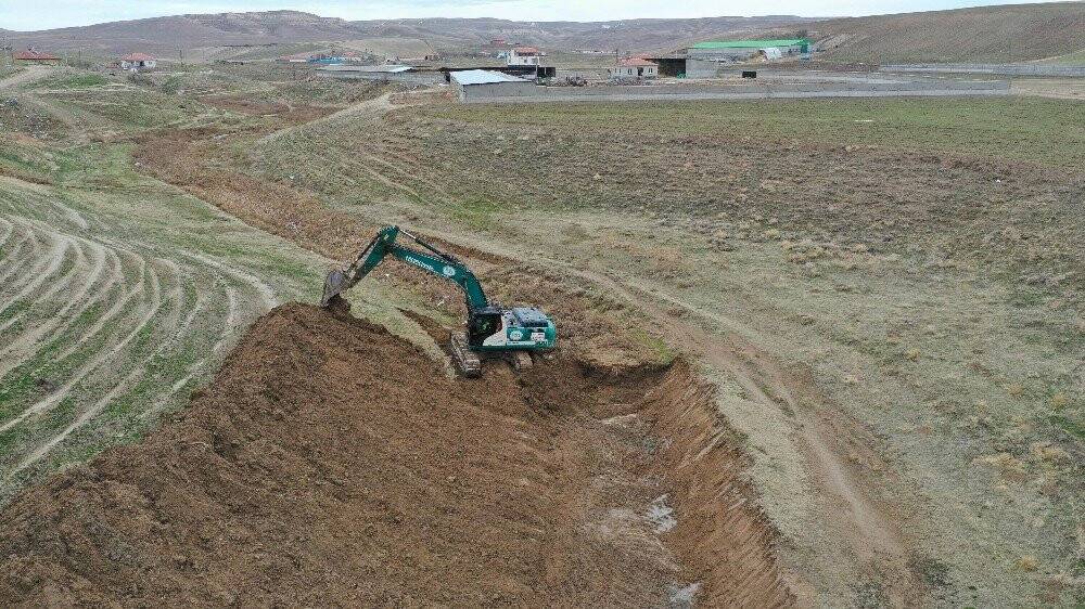 DSİ iş makinaları iş başında