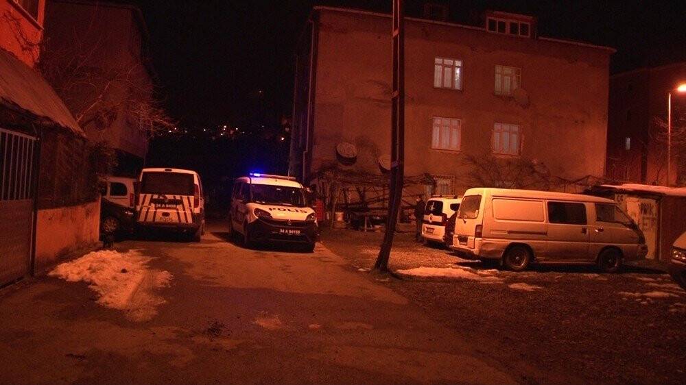 Bıçaklı dehşet: Annesini kalbinden bıçakladı