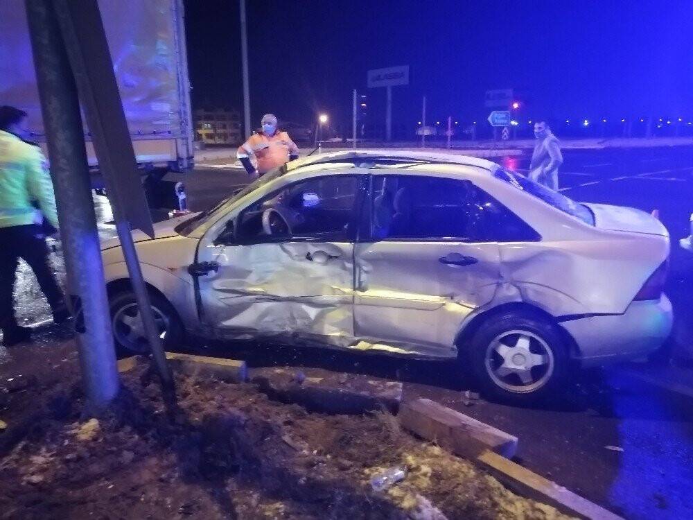 Otomobille tır çarpıştı: 1 yaralı