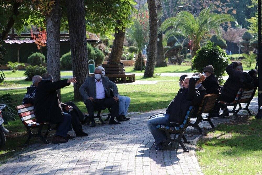 Bilim Kurulu Üyesi Gündüz: Önlemler gevşetilmemeli, tablo tersine dönebilir