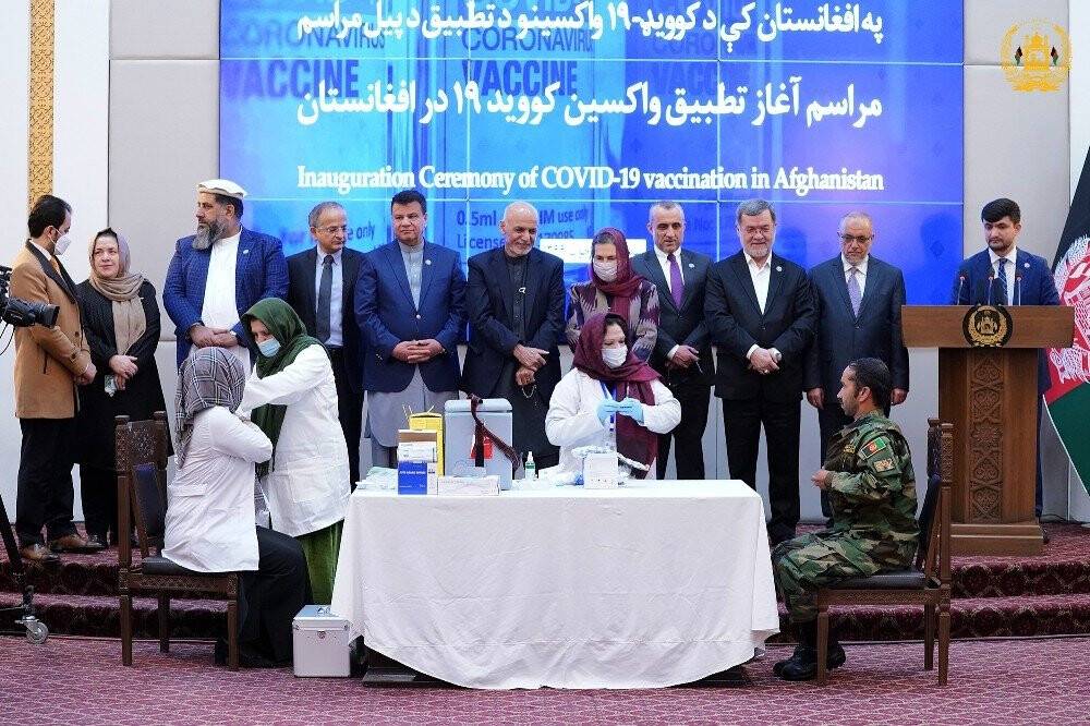 Afganistan’da Covid-19’a karşı aşılama başladı